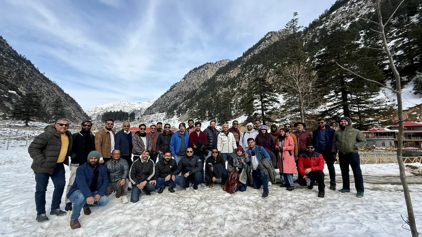 The JBS team on a company trip in the snowy mountains